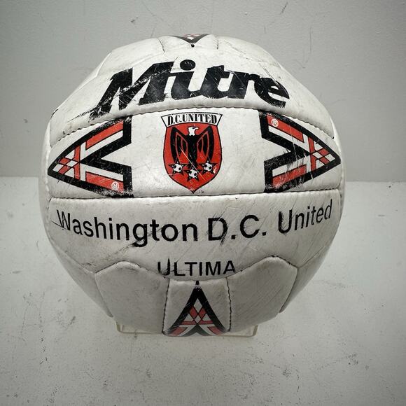 VTG DC United MLS Mitre Soccer Ball Ultimax Official Match Ball 90s - Picture 1 of 7